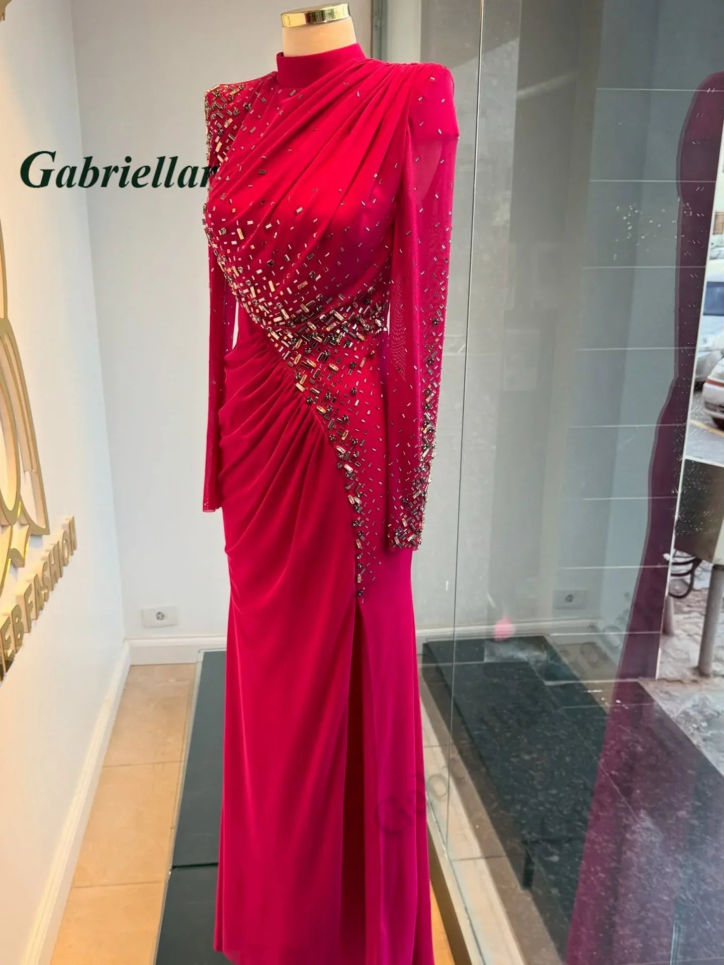 Gabriellar Fashionable Celebrity Dress High Neck Long Sleeves Zipper Rhinestones Floor Length Formal Party Gown Customized
