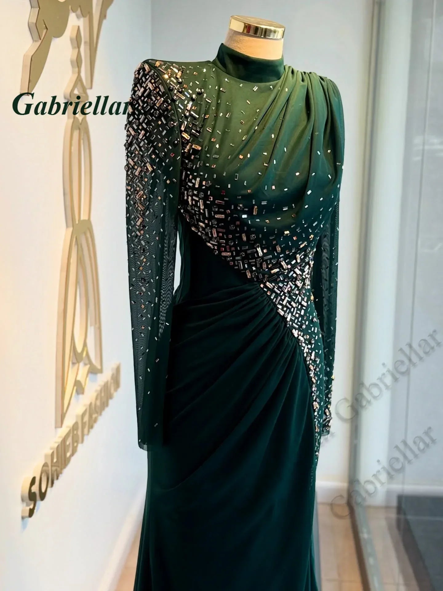 Gabriellar Fashionable Celebrity Dress High Neck Long Sleeves Zipper Rhinestones Floor Length Formal Party Gown Customized